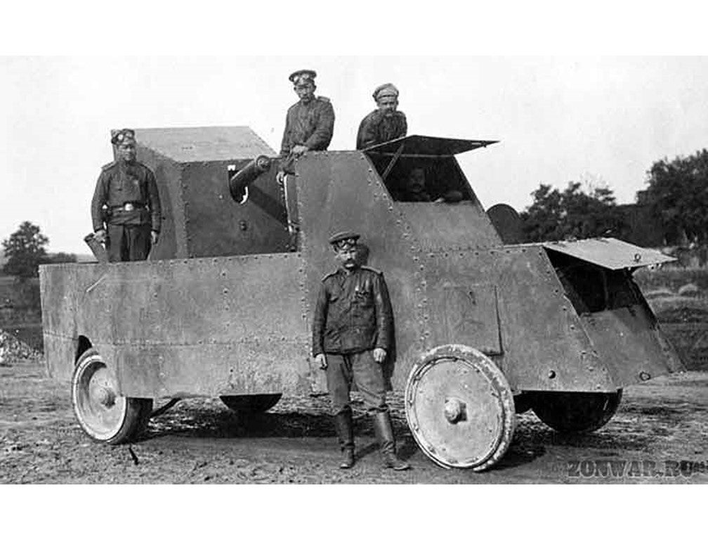 1/35 Packad-Izhorsky Amored Car  Russia 1916 (Copy)